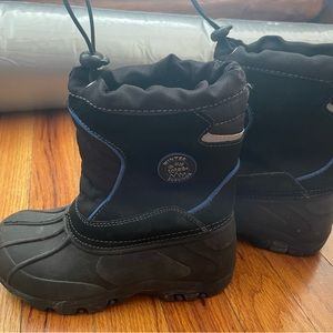 Kids snow boots